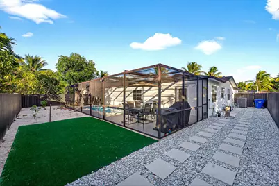 851 SW 67th Avenue, Pompano Beach, FL 33068 - Photo 32