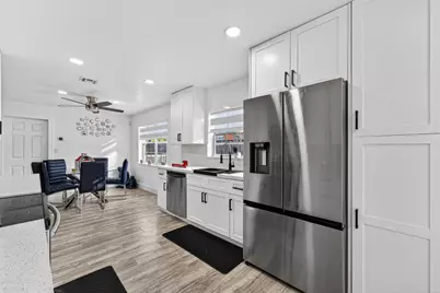 851 SW 67th Avenue, North Lauderdale, FL 33068 - Photo 10