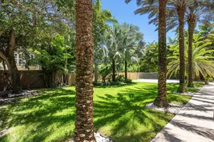 3917 S Le Jeune Rd, Miami, FL 33146 - Photo 6