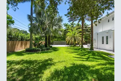 3917 S Le Jeune Road, Miami, FL 33146 - Photo 8