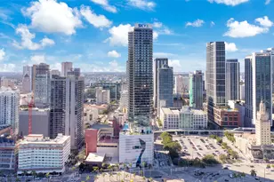 398 NE 5th St, Miami, FL 33132 - Photo 32