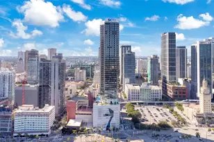 398 NE 5th St, Miami, FL 33132 - Photo 32