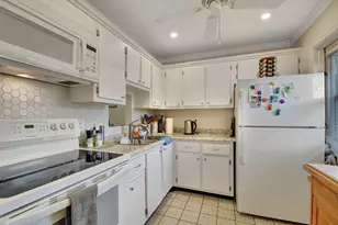 2121 NE 1st Ct, Boynton Beach, FL 33435 - Photo 6
