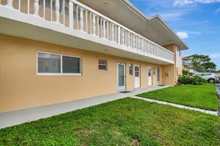2121 NE 1st Ct, Boynton Beach, FL 33435 - Photo 20