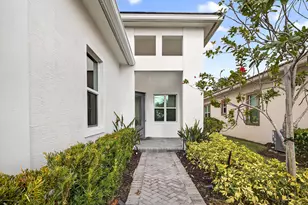 11587 SW Visconti Way, Port Saint Lucie, FL 34986 - Photo 2