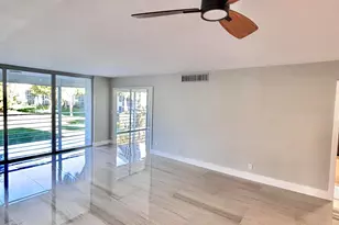 545 Oaks Ln, Pompano Beach, FL 33069 - Photo 2