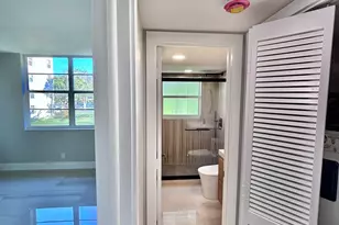 545 Oaks Ln, Pompano Beach, FL 33069 - Photo 16