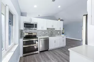 8209 SW 12th St, Pompano Beach, FL 33068 - Photo 12