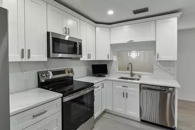 15342 Lakes Of Delray Boulevard #98, Delray Beach, FL 33484 - Photo 2