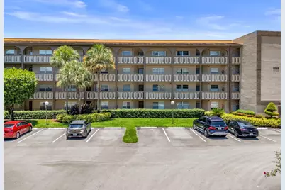 1705 Andros Isle #F2, Pompano Beach, FL 33066 - Photo 2