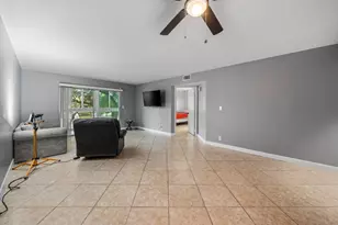 1705 Andros Isle, Pompano Beach, FL 33066 - Photo 10