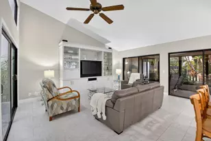 327 SW 29th Ave, Delray Beach, FL 33445 - Photo 10