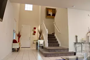 10059 SW Captiva Dr, Port Saint Lucie, FL 34987 - Photo 8