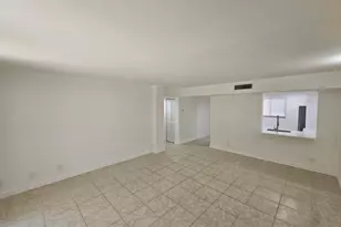 5220 Las Verdes Cir, Delray Beach, FL 33484 - Photo 4