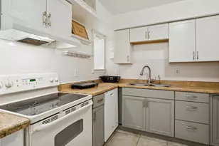 9930 Pineapple Tree Dr, Boynton Beach, FL 33436 - Photo 2