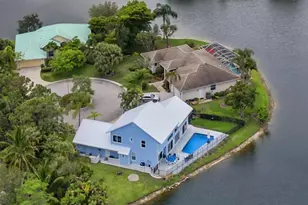 9029 SE Breeze Wy, Hobe Sound, FL 33455 - Photo 46