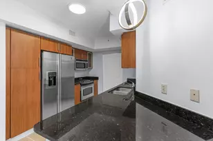 600 S Dixie Hwy, West Palm Beach, FL 33401 - Photo 12