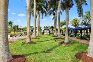 9022 Dupont Pl, Wellington, FL 33414 - Photo 32