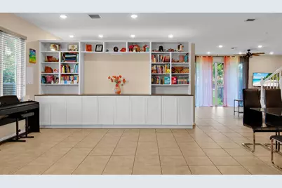 9022 Dupont Place, Wellington, FL 33414 - Photo 6