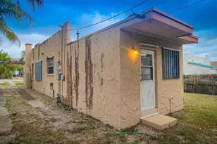 842 Selkirk St, West Palm Beach, FL 33405 - Photo 4