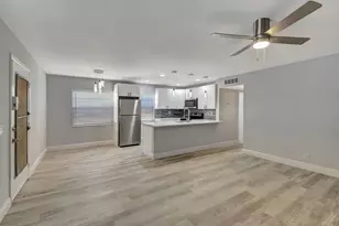 909 S Flanders S, Delray Beach, FL 33484 - Photo 4