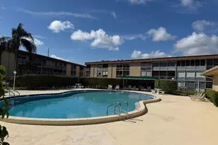 100 Village Green Circle, Lake Worth Beach, FL 33461 - Photo 28