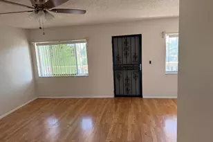 100 Village Green Circle, Lake Worth Beach, FL 33461 - Photo 8