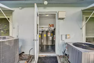 515 High Point Dr, Delray Beach, FL 33445 - Photo 42