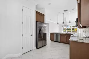 19027 SW Positano Way, Port Saint Lucie, FL 34986 - Photo 10