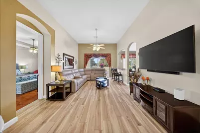 270 SW Lake Forest Way, Port Saint Lucie, FL 34986 - Photo 6