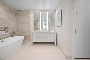 220 SE Mizner Blvd, Boca Raton, FL 33432 - Photo 34