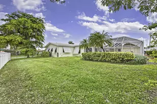 1610 Crest Dr, Lake Worth, FL 33461 - Photo 52