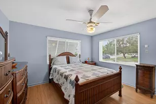 1610 Crest Dr, Lake Worth, FL 33461 - Photo 20