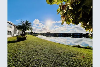 171 Chatham I, West Palm Beach, FL 33417 - Photo 1