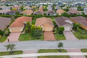 12431 SW Weeping Willow Ave, Port Saint Lucie, FL 34987 - Photo 18