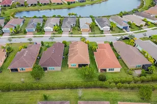 12431 SW Weeping Willow Ave, Port Saint Lucie, FL 34987 - Photo 20