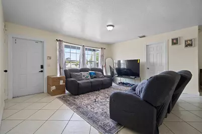 5772 N Haverhill Road N, West Palm Beach, FL 33407 - Photo 6