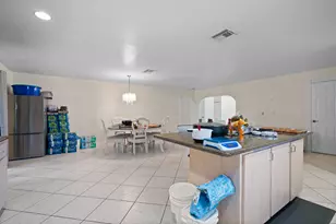 5772 N Haverhill Road N, West Palm Beach, FL 33407 - Photo 18
