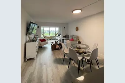 1020 Country Club Drive #406, Margate, FL 33063 - Photo 12