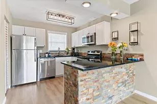 198 Lake Frances Dr, West Palm Beach, FL 33411 - Photo 8