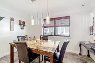 189 NE Caprona Ave, Port Saint Lucie, FL 34983 - Photo 4