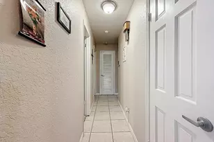 189 NE Caprona Ave, Port Saint Lucie, FL 34983 - Photo 20