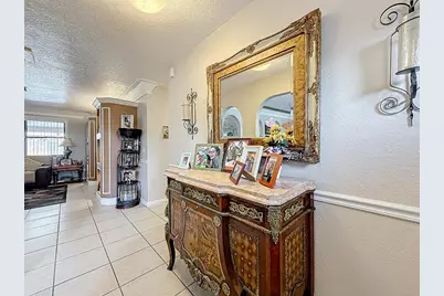 189 NE Caprona Avenue, Port Saint Lucie, FL 34983 - Photo 6