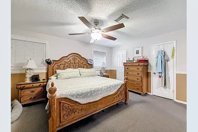 189 NE Caprona Avenue, Port Saint Lucie, FL 34983 - Photo 20