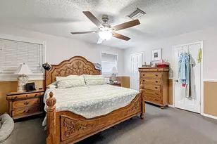 189 NE Caprona Ave, Port Saint Lucie, FL 34983 - Photo 20