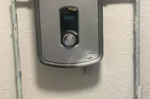 555 W 6th St, Riviera Beach, FL 33404 - Photo 12