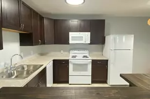 810 Lake Shore Dr, Lake Park, FL 33403 - Photo 2