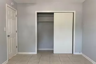 810 Lake Shore Dr, Lake Park, FL 33403 - Photo 8