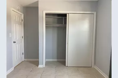 810 Lake Shore Drive #17, Lake Park, FL 33403 - Photo 6