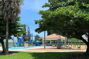 810 Lake Shore Dr, Lake Park, FL 33403 - Photo 18